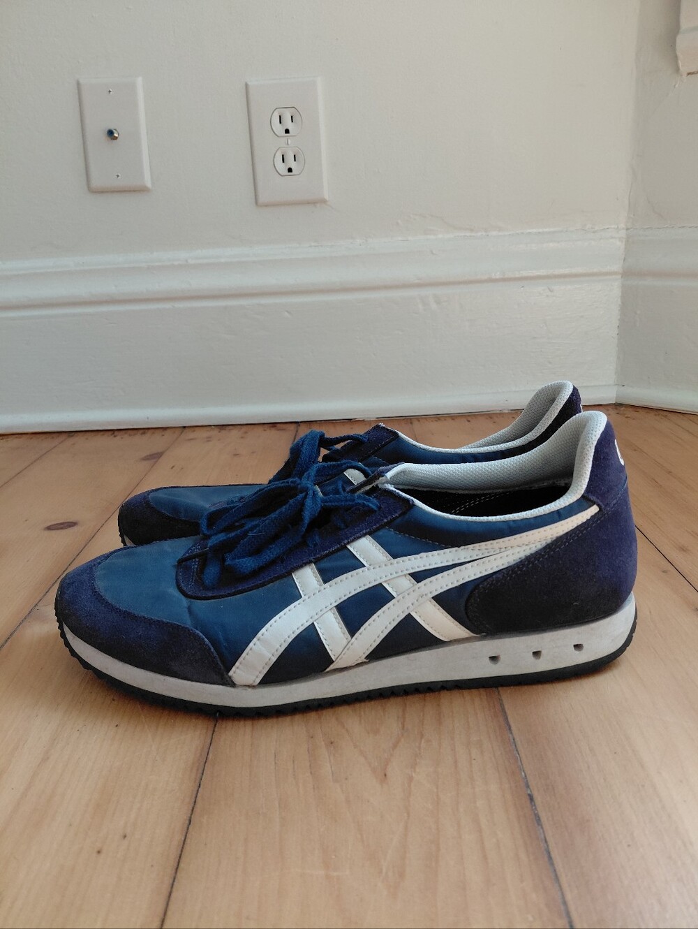 Onitsuka Tiger Shoes Mens Size 11.5 US Navy